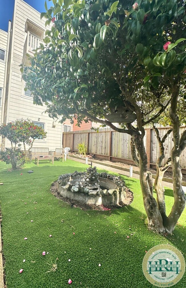 Building Photo - Charming 3BR|1.5BA Home in the Heart of th...