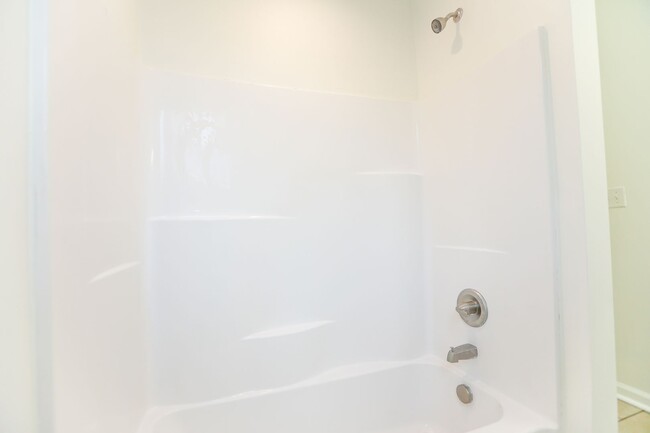 Building Photo - Rare Find! Renovated 3BR/2BA Home in Norfolk – Available Now