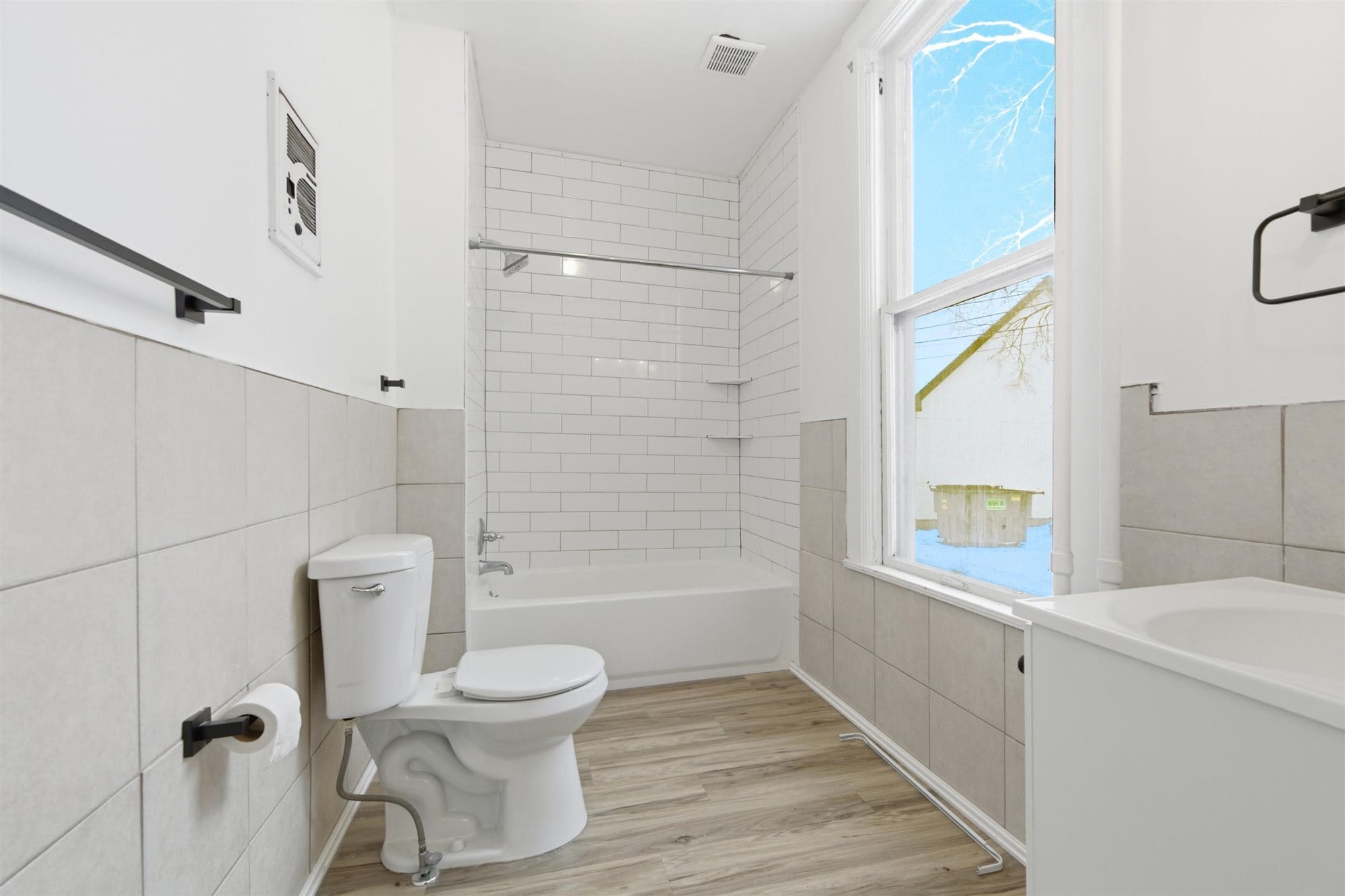 Building Photo - 516 5th Ave SE