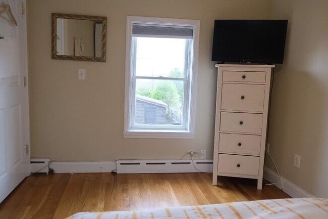 Building Photo - 28 East St