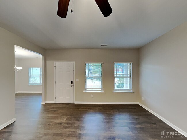 Building Photo - 147 Southwind Ln