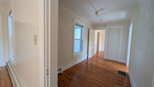 Building Photo - 126 Sullivan St