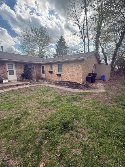 Building Photo - 124 Bennett Blvd