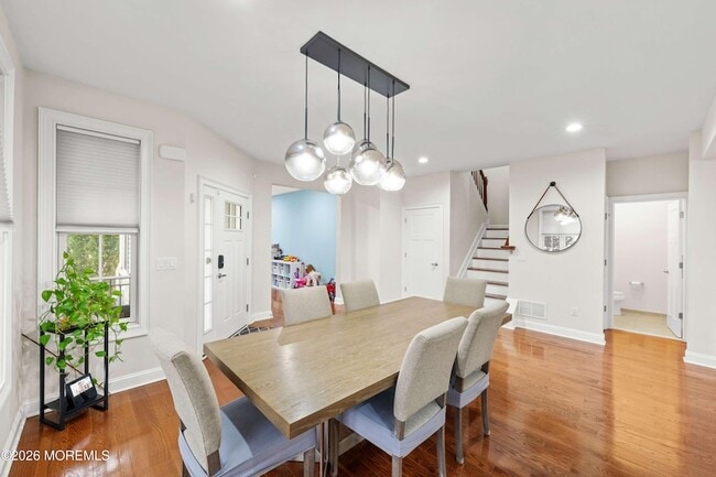 Building Photo - 2 Gonzalez Dr