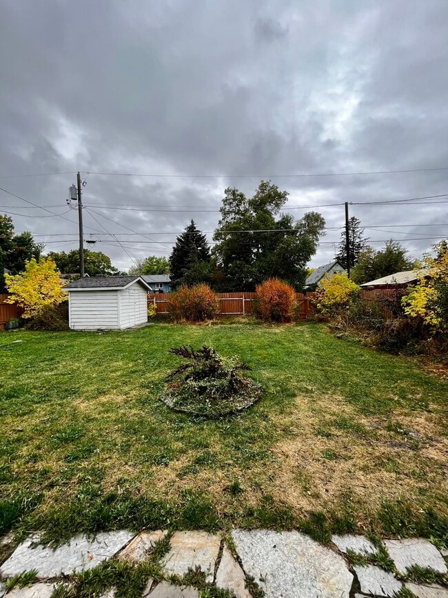 Building Photo - Fully Furnished and Fully Stocked Home For Rent Next to Cooper Park in Bozeman
