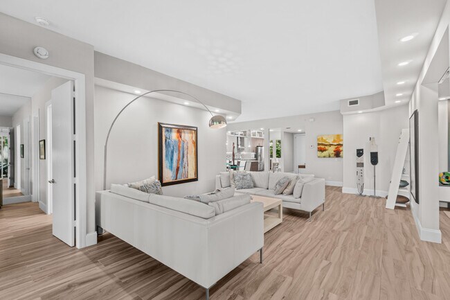 Building Photo - 17629 Ashbourne Ln