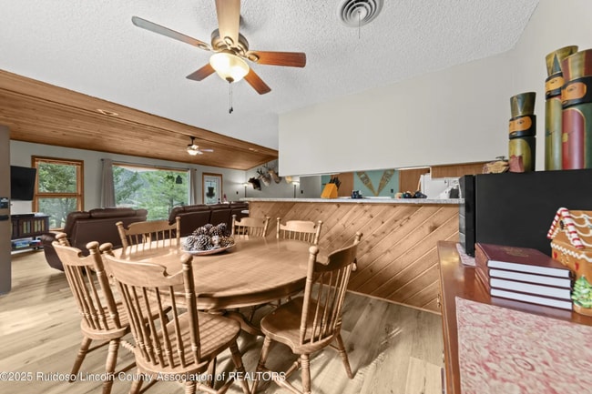 Building Photo - 119 Chaparral Dr