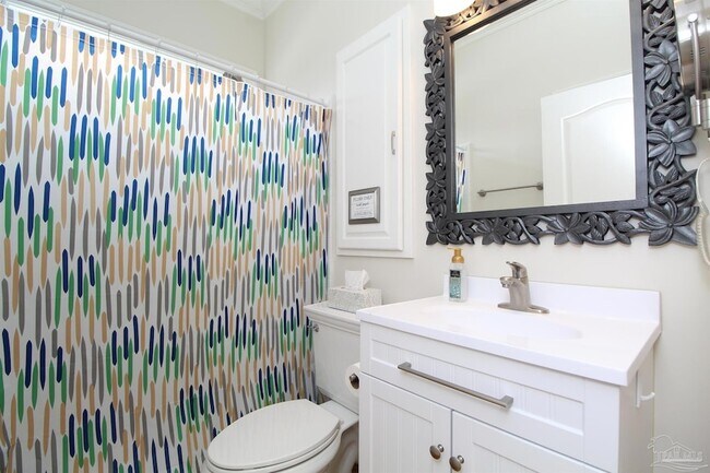 Building Photo - 32 N Donelson St