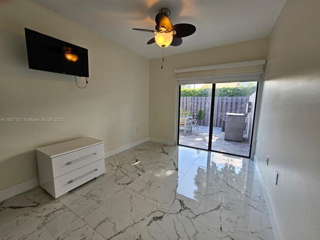 Building Photo - 7436 SW 106th Pl
