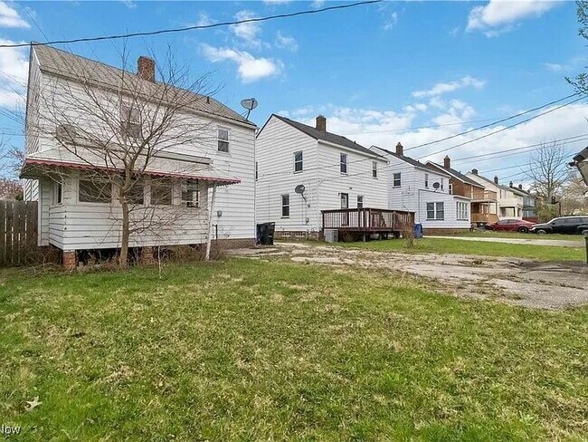 Building Photo - 16918 Glendale Ave