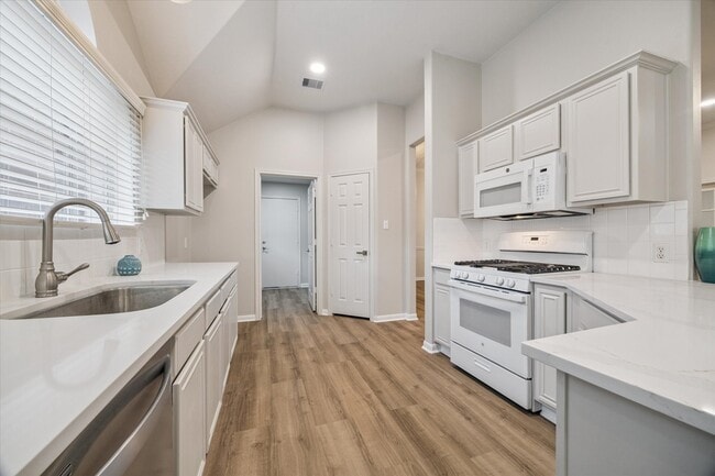 Building Photo - 18747 Candle Park Dr