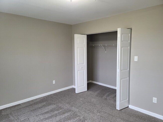 Building Photo - 3 Bedroom Townhome for Rent in Waynesboro