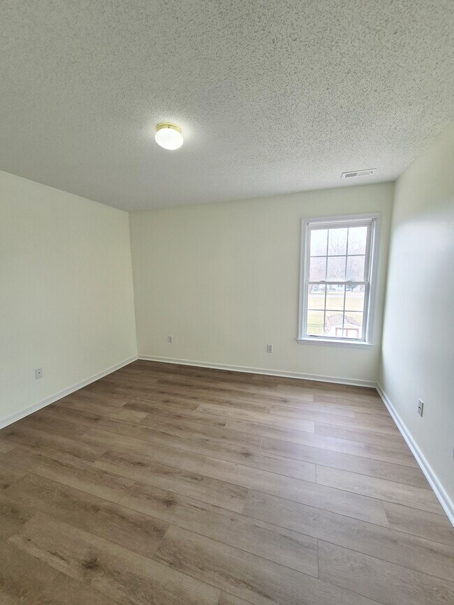 Building Photo - 7221 Oakmere Ct