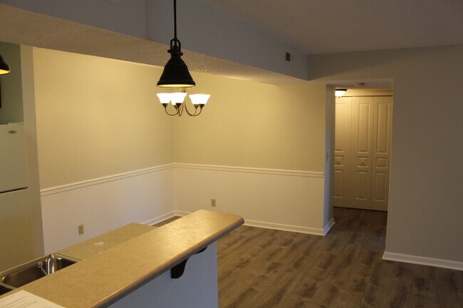 Building Photo - 133 Morningside Ln
