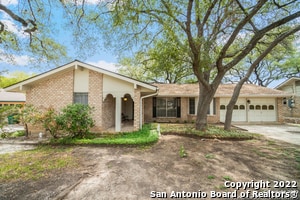 Building Photo - 3622 Pinebluff Dr