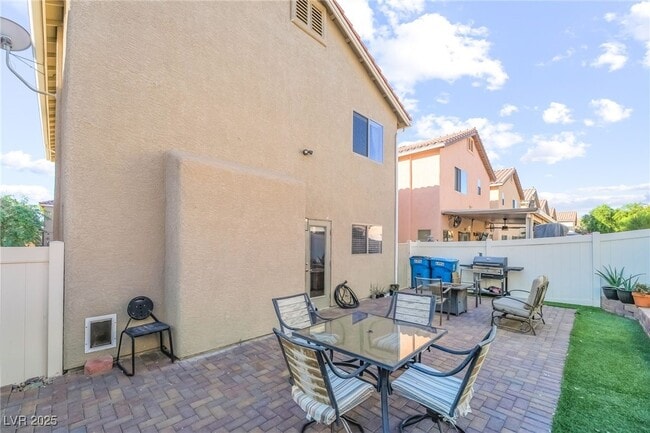 Building Photo - 6496 Chettle House Ln