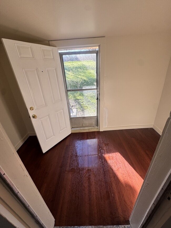 Building Photo - 4208 47th Ave N