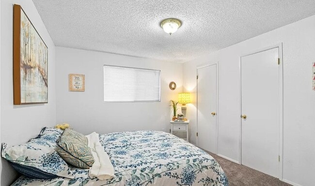 Building Photo - 4 Bedroom 2 Bath House For Rent Federal Way