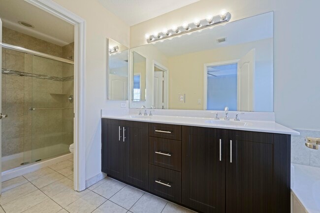 Building Photo - 5817 Monterra Club Dr