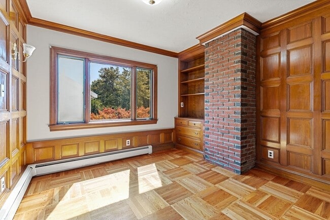 Building Photo - 17 Shirley St