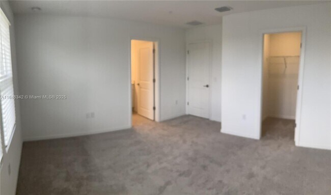 Building Photo - 5140 Quakers Pl
