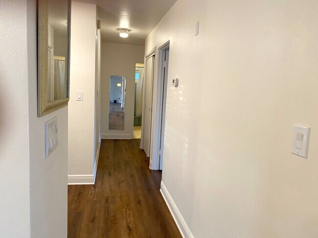 Building Photo - 15 N Neptune Ave