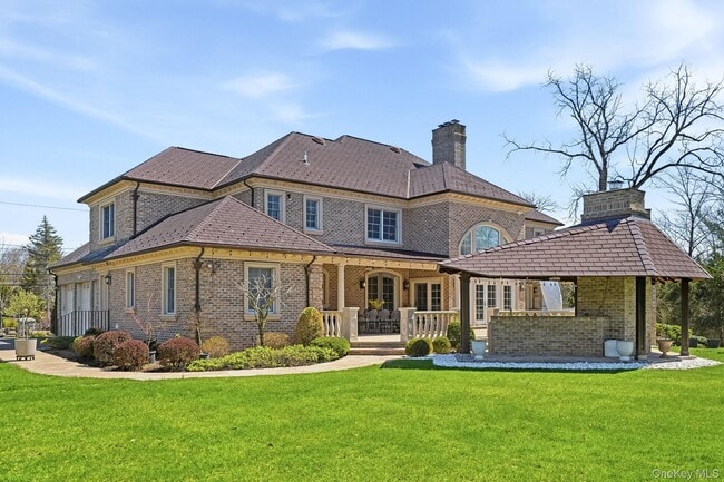 Building Photo - 590 West St