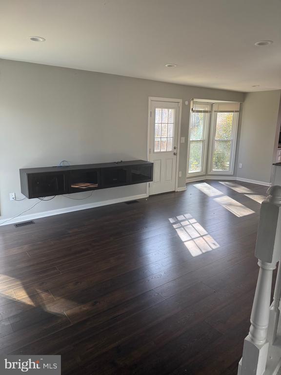 Building Photo - 10021 Windridge Dr