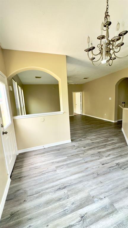 Building Photo - 402 Wild Bird Dr