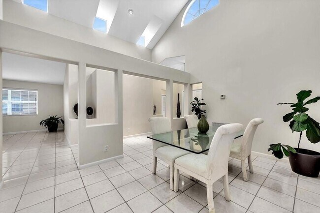 Building Photo - 20231 NW 10th St