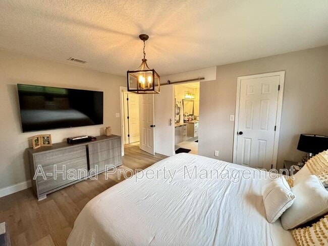 Building Photo - 15912 Indian Wells Ct