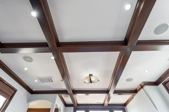 Building Photo - 1127 Filbert St