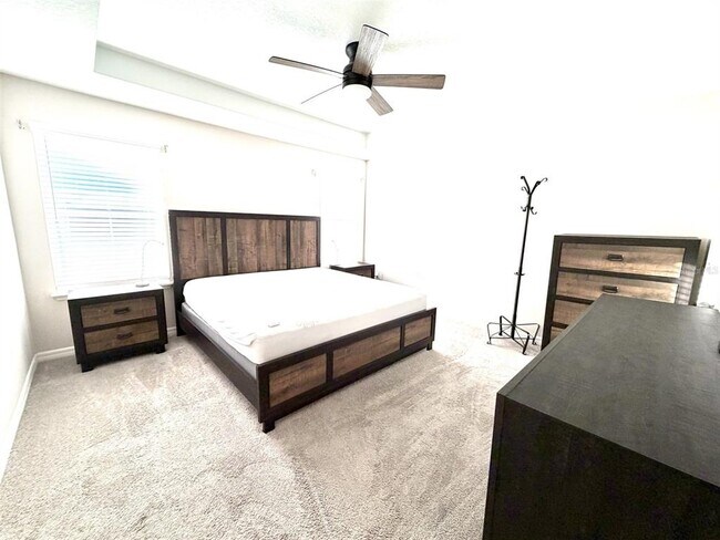 Building Photo - 15910 Marina Bay Dr