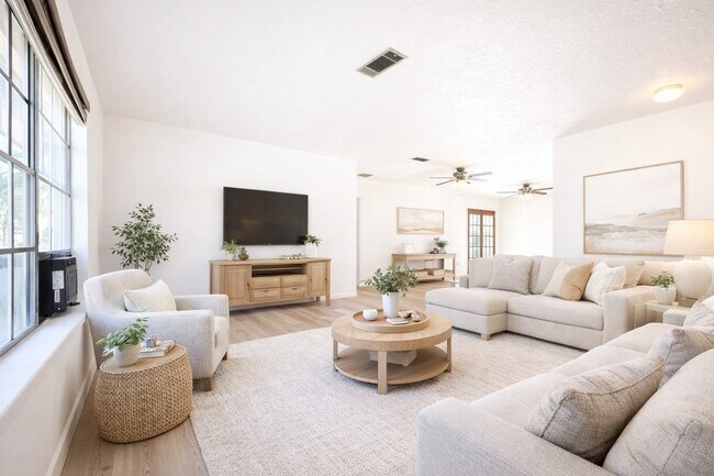 Building Photo - 1220 Kelving Way