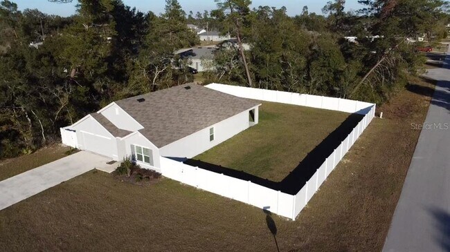 Building Photo - 15253 SW 28th Avenue Rd