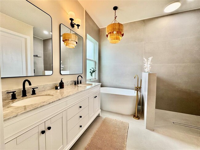 Building Photo - 56 Columbia Ln