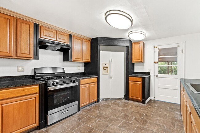 Building Photo - 353 Blackwood Clementon Rd