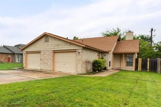 Building Photo - 411 Greenlawn Blvd