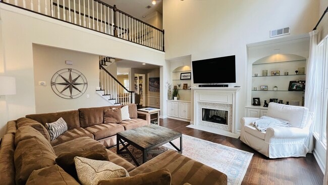 Building Photo - 4987 Dovecote Trail