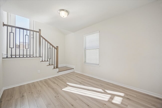 Building Photo - 4017 Delta Rose St