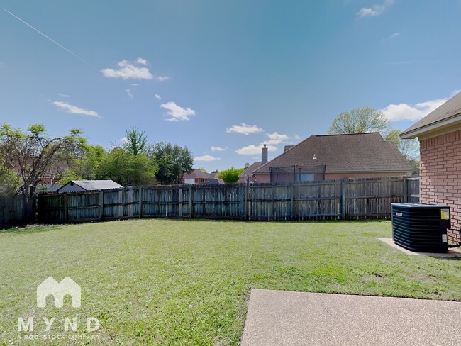 Building Photo - 7709 Shadow Fork Ln