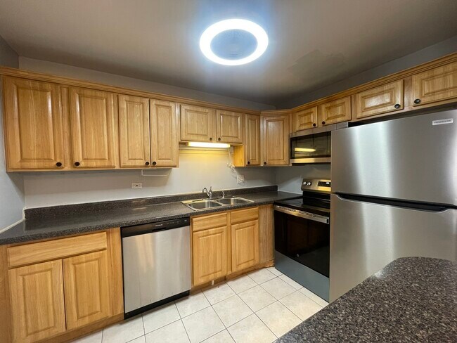 Building Photo - 444 Osage Ln