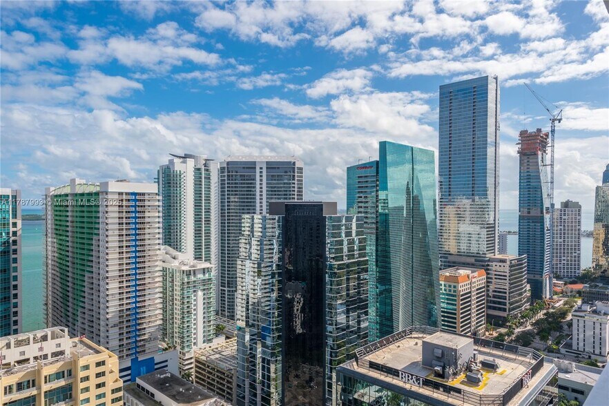 Building Photo - 1080 Brickell Ave