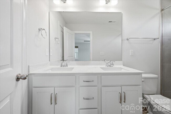 Building Photo - 1152 Township Pkwy