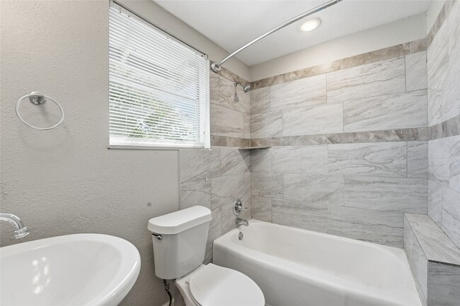 Building Photo - 6526 Linden St