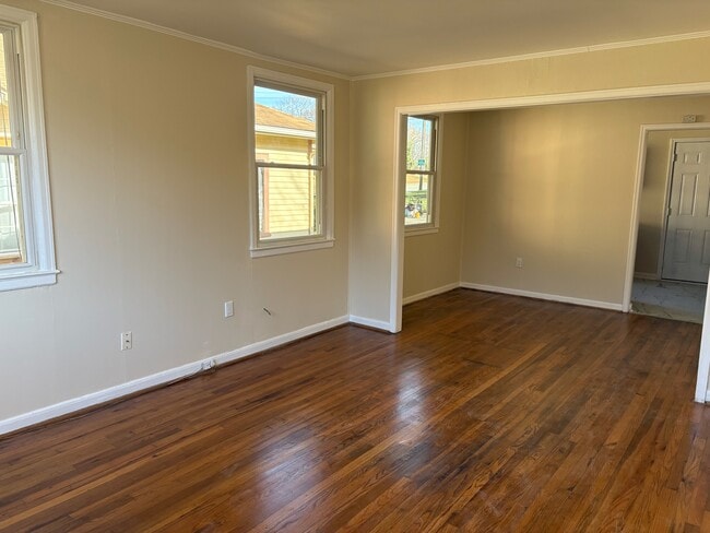 Building Photo - 2203 S Benbow Rd