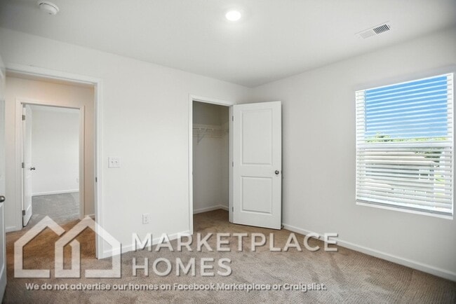 Building Photo - 341 Arrowhead Dr
