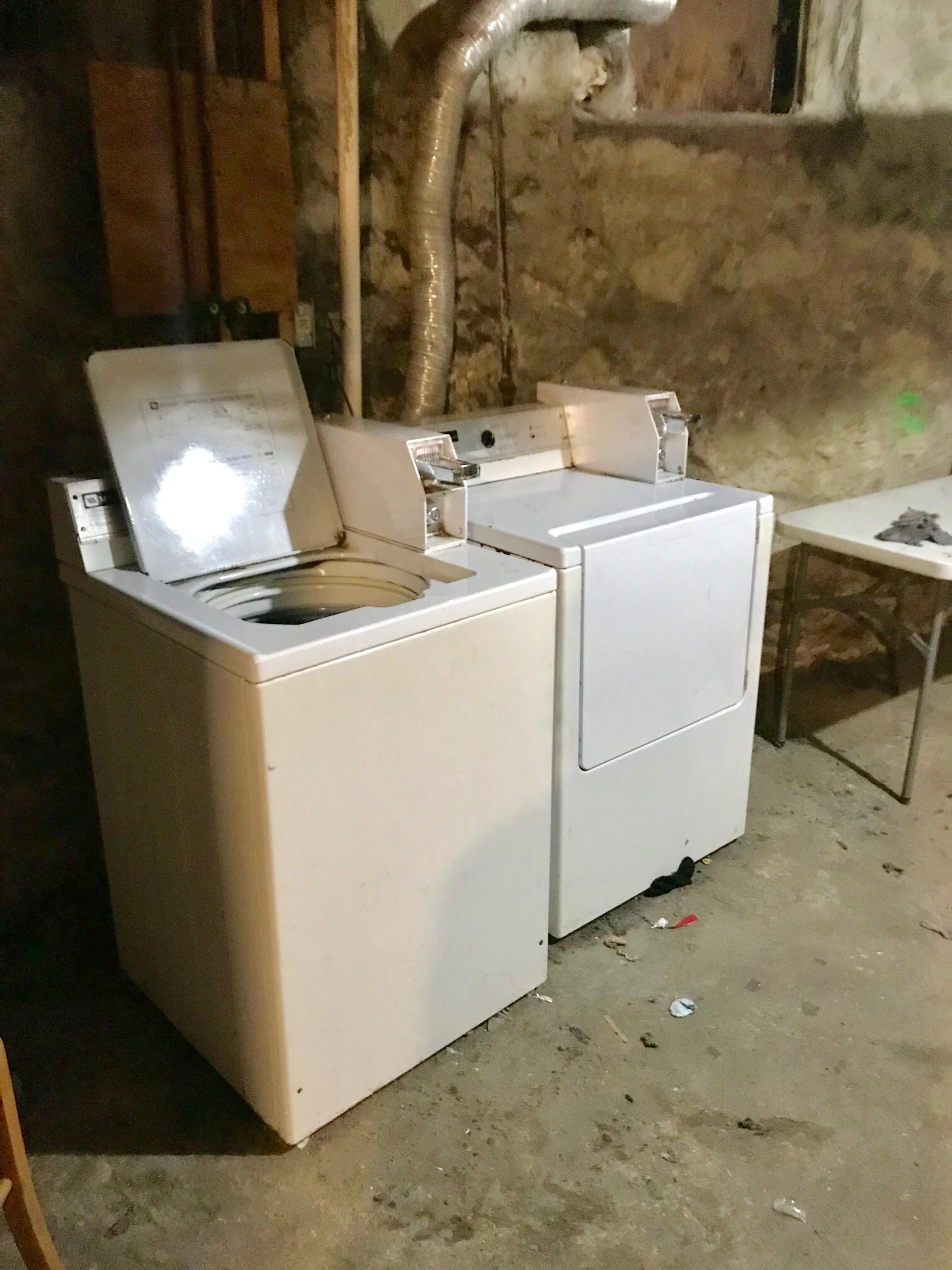 Building Photo - 336 Centre St