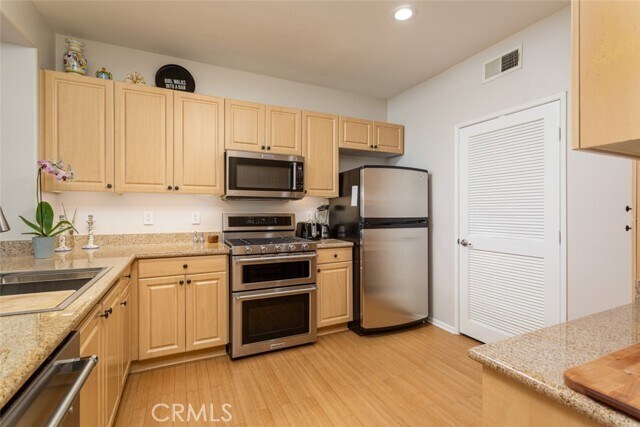 Building Photo - 2350 Watermarke Pl