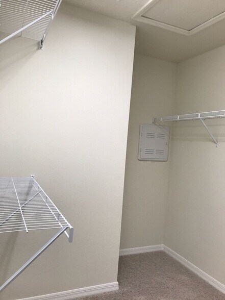 Building Photo - 7029 Butterfly Ct